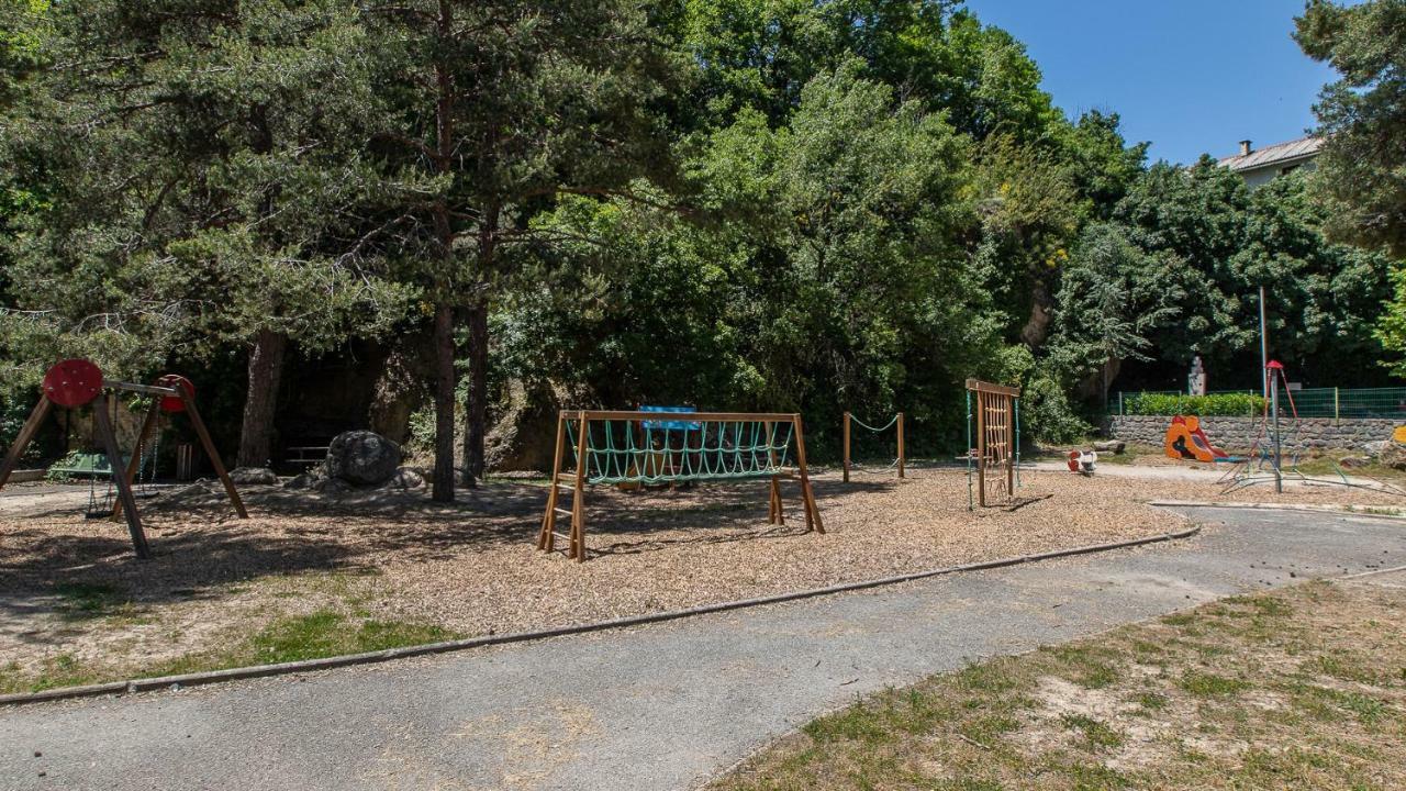 גיום Vacanceole - Residence Les Gorges Rouges מראה חיצוני תמונה
